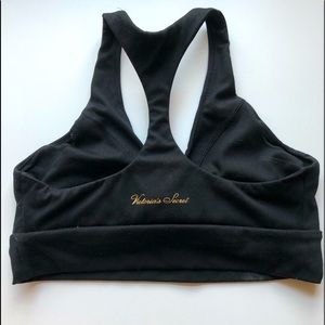 Victoria’s Secret Small/medium front twist sports bra. Black.